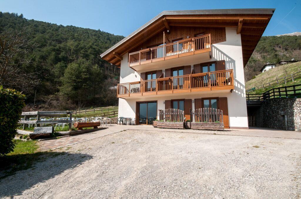 B&B Ledro Affittacamere Mezzolago Exterior photo