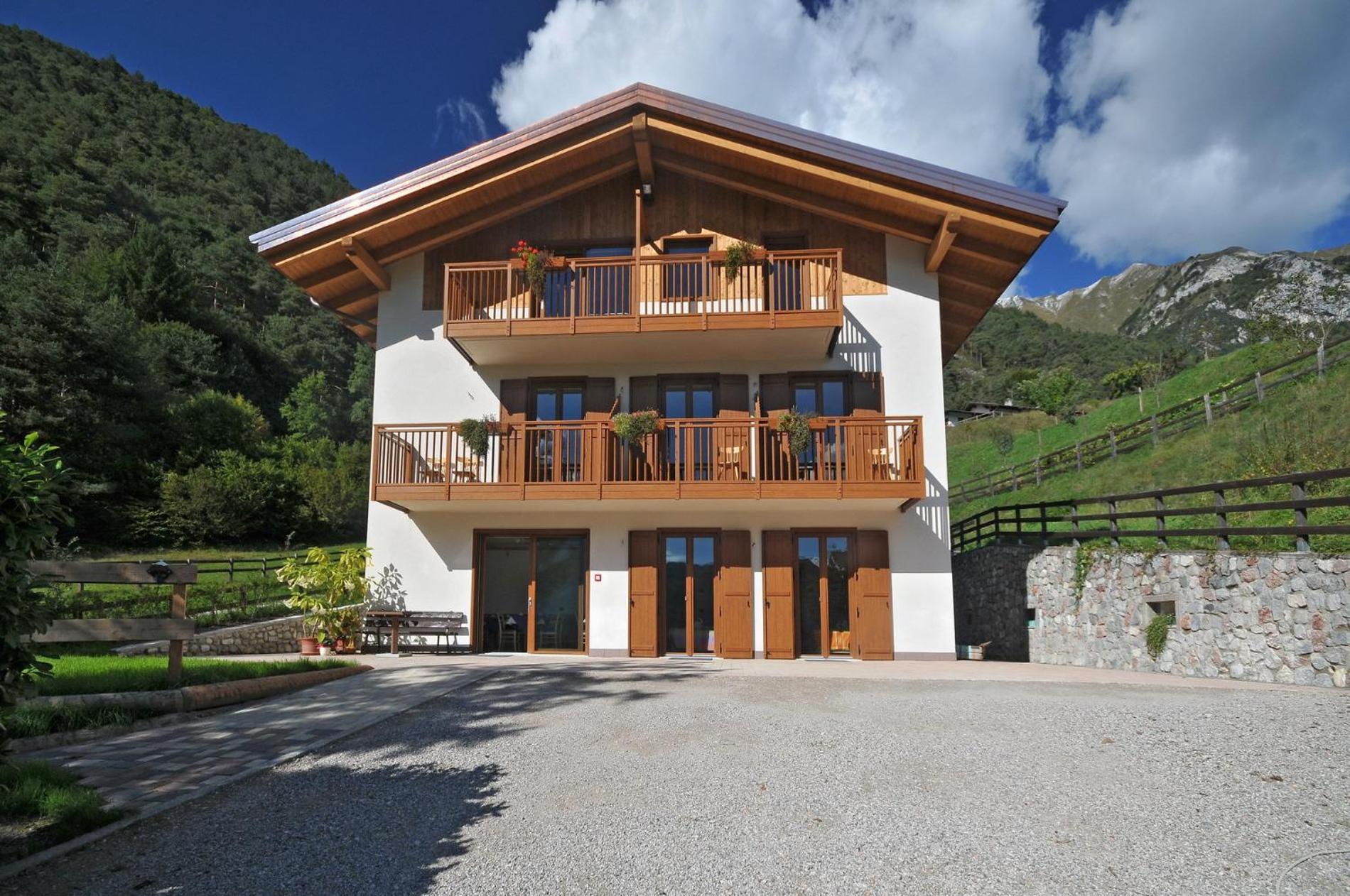 B&B Ledro Affittacamere Mezzolago Exterior photo