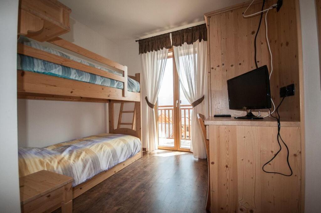 B&B Ledro Affittacamere Mezzolago Room photo